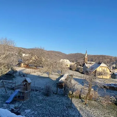 Le Charmot, Au Pied Des Montagnes Classe 3* *