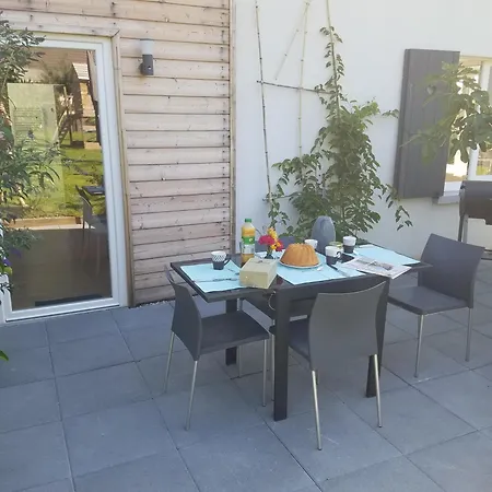 Tatil Evi Le Charmot, Au Pied Des Montagnes Classe 3*